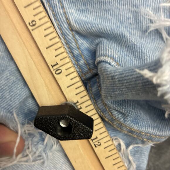 Levi's 501 Jean Shorts Womens Sz.27 Blue Daisy Duke Button Fly Distressed Denim - Picture 7 of 9